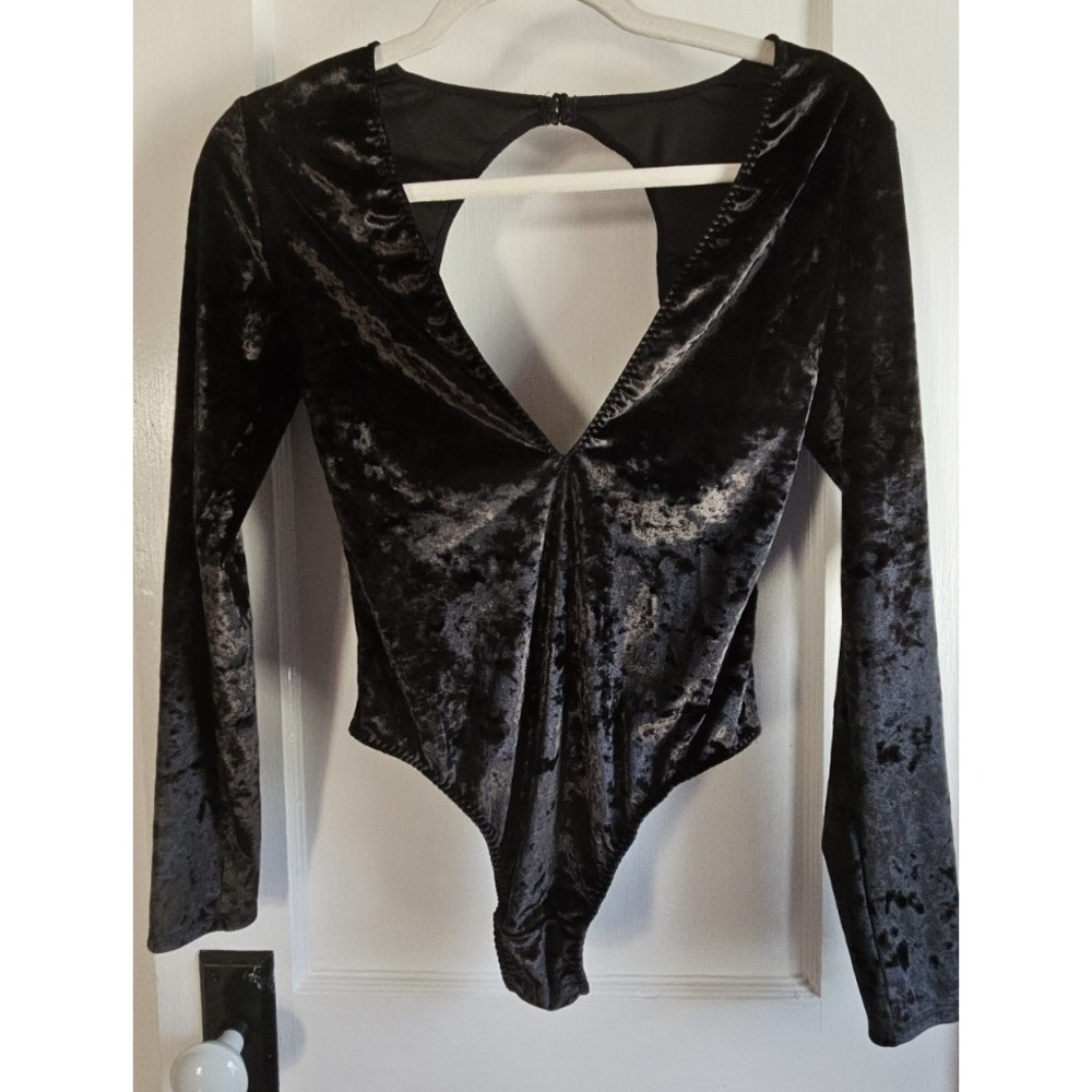 Victoria Secret Women's‎ Bodysuit Black Velvet Plunge Sexy Back Cutout XS/S